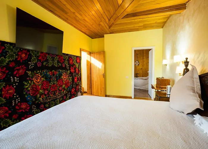 Azure Stay In Downtown Brasov - Free Parking