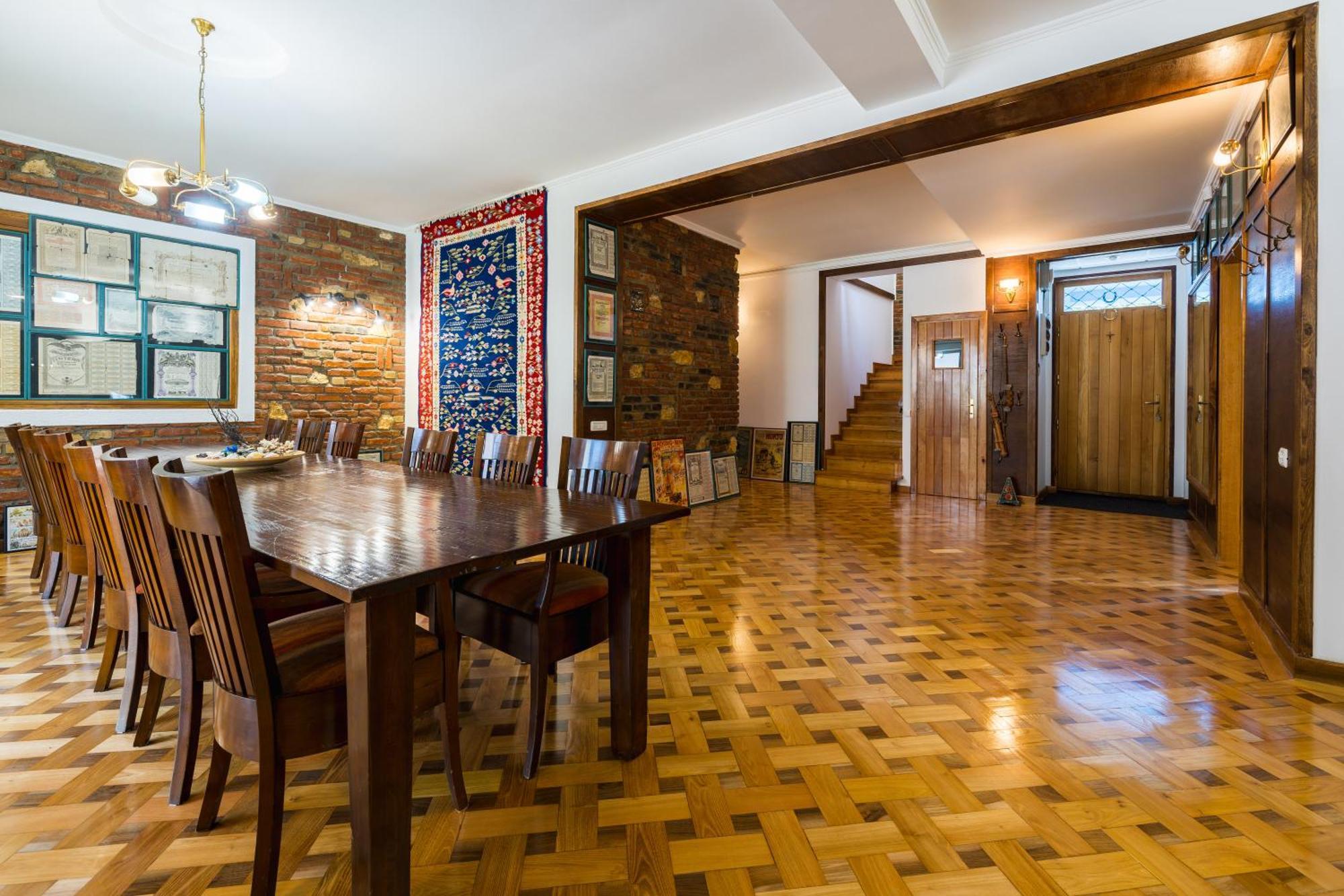 Azure In Downtown - Free Parking Apartamento